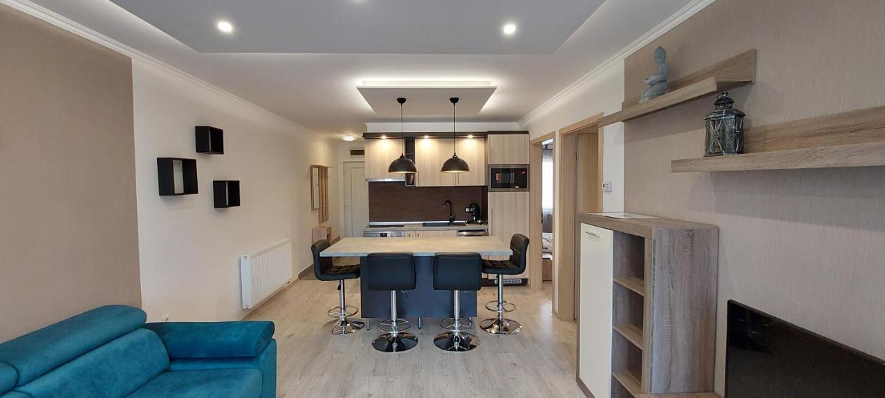 Laguna Beach Apartmanok Siófok Esterno foto