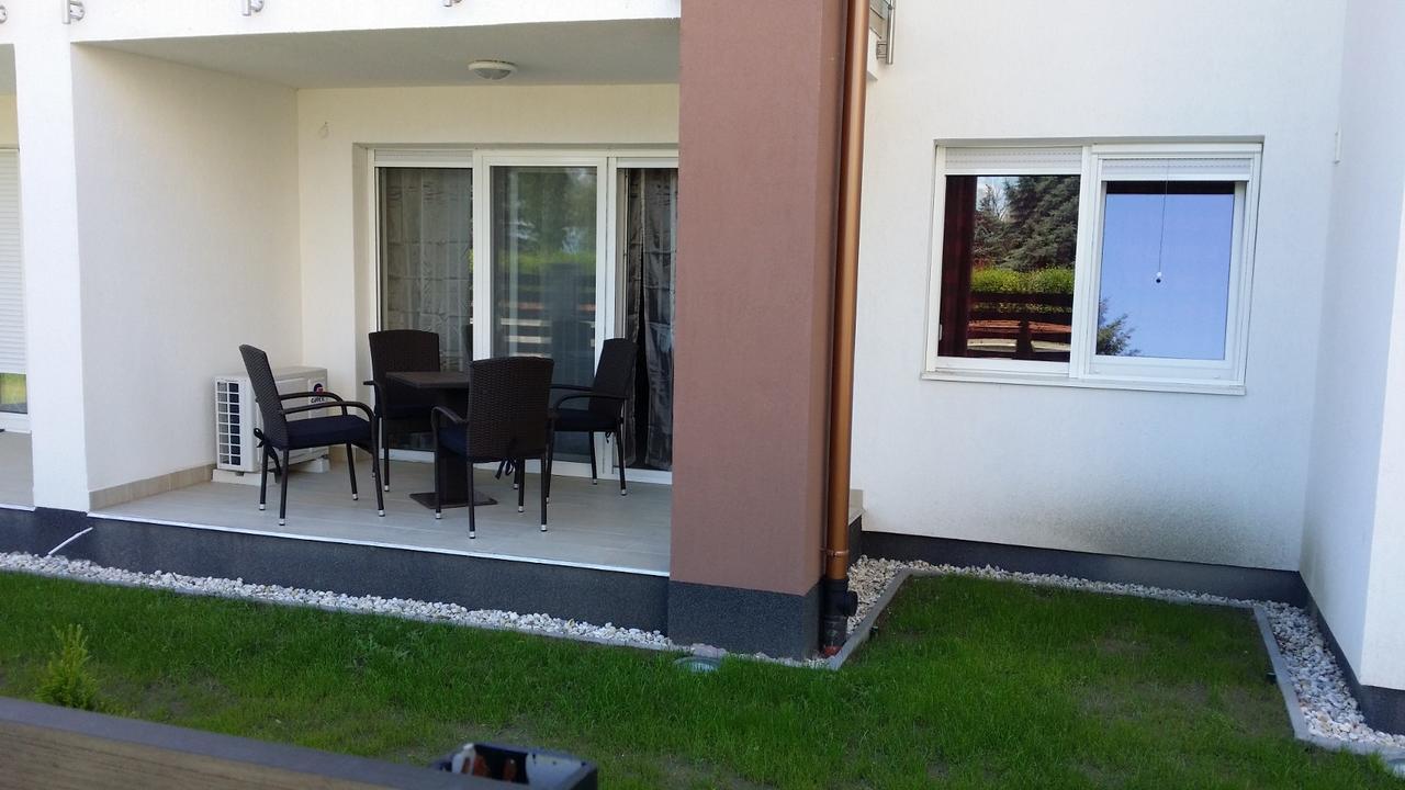 Laguna Beach Apartmanok Siófok Esterno foto