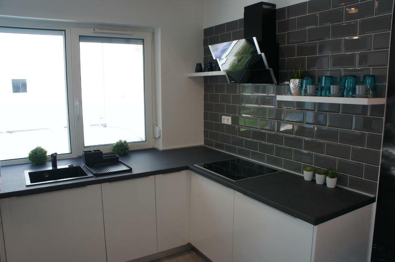 Laguna Beach Apartmanok Siófok Esterno foto