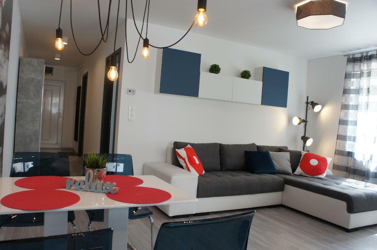Laguna Beach Apartmanok Siófok Esterno foto